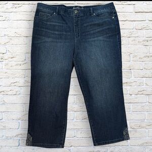 Like New Gloria Vanderbilt Jordyn Dark Blue Capri Women's Jeans - Size 16